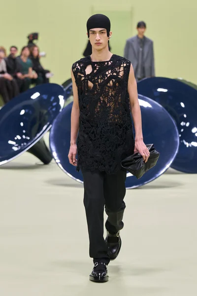 Look 46